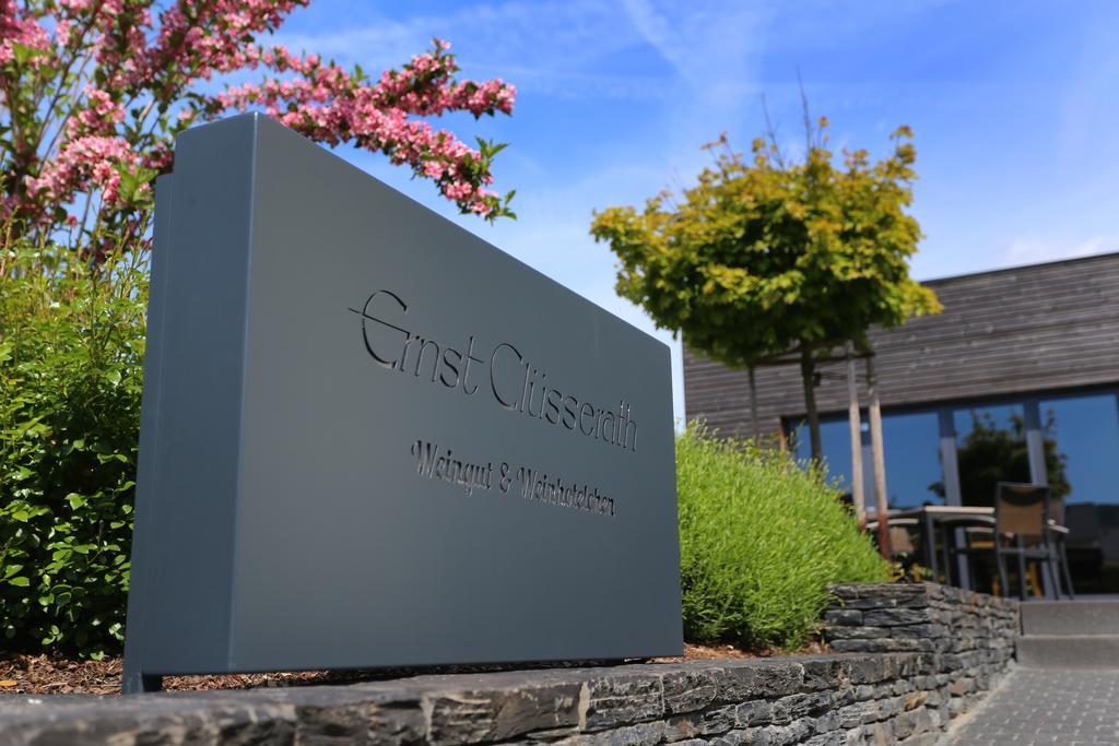 Ernst Cluesserath Weingut & Weinhotelchen Trittenheim Extérieur photo